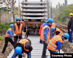 Dəmiryolu salınması