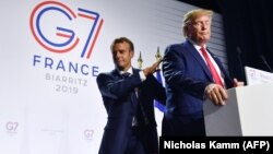 Эммануэль Макрон и Дональд Трамп на саммите G7 во Франции