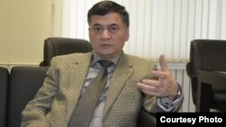 «Назарбаев университетінің» өмір туралы ғылымдар орталығының бас директоры Жақсыбай Жұмаділов. Астана, 6 қараша 2012 жыл.